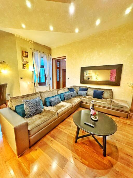 Ultra Central Apartment / 10 Ppl Βουδαπέστη Εξωτερικό φωτογραφία